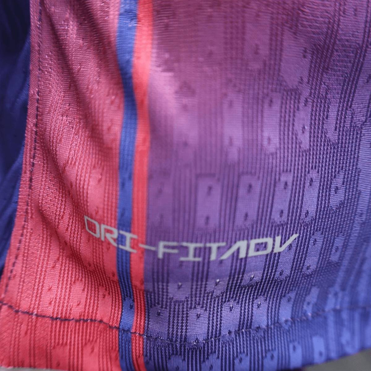 Player Version 25/26 Barcelona Home Long Sleeve Jersey