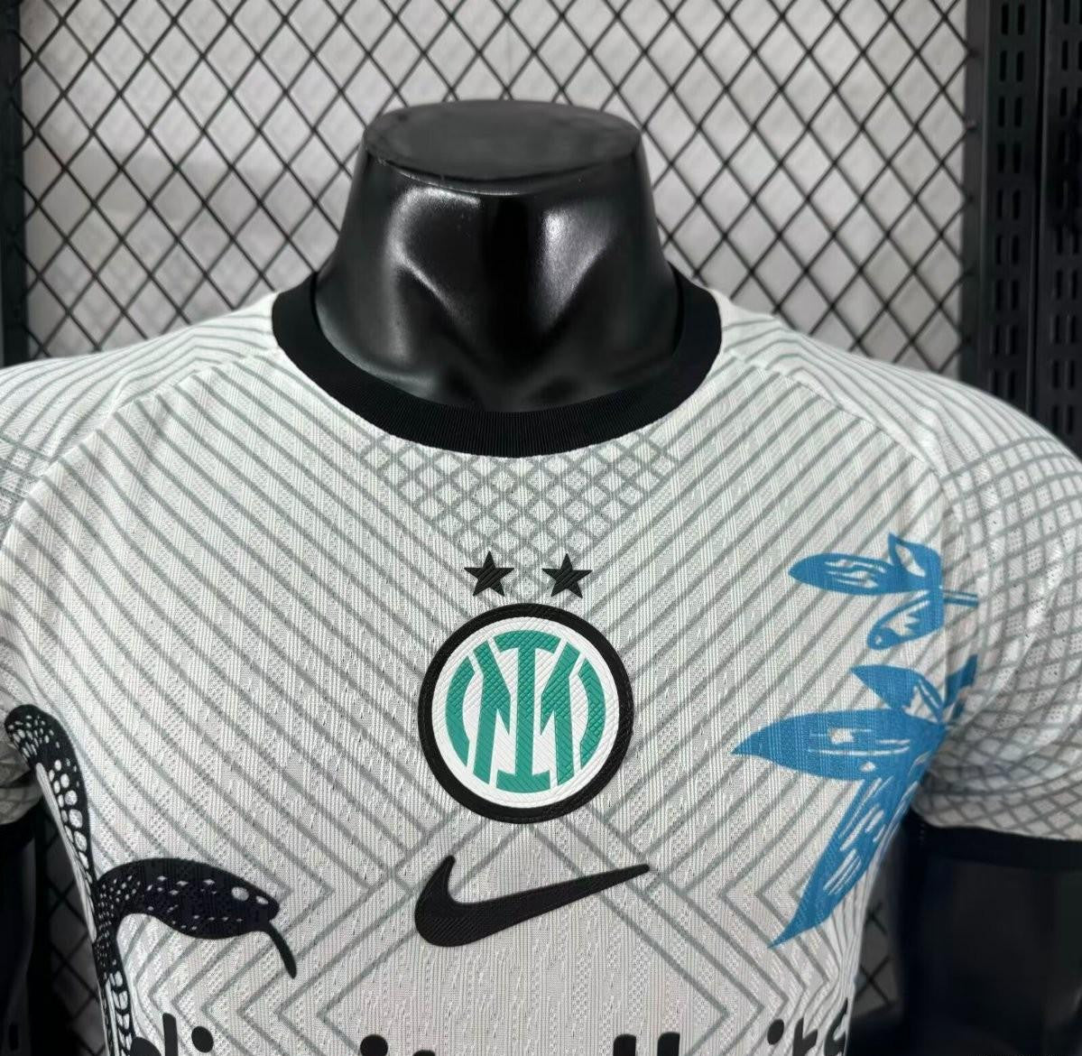 Player Version 25/26 Inter Milan White with Snake and Floral Pattern Jersey