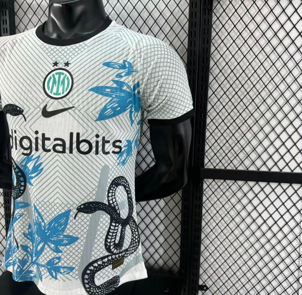 Player Version 25/26 Inter Milan White with Snake and Floral Pattern Jersey